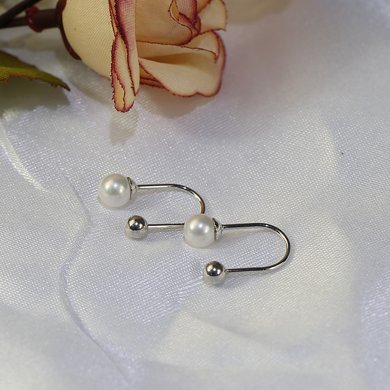 5.5-6mm Freshwater Cultured Pearl Earring, 3A round 925 Sterling Silver  Freshwater Natural Pearl Earrings wholesale