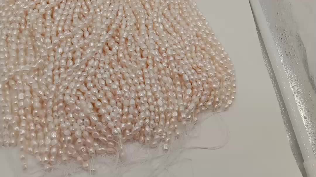 100% nature freshwater pearl in strand , width 6.3-7.3 mm long baroque pearl , available in white