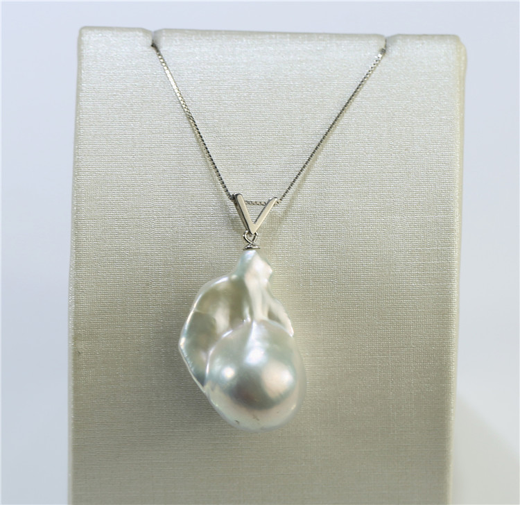 Wholesale baroque charms natural freshwater peal jewelry 15*20mm baroque freshwater pearl pendant with chain necklace