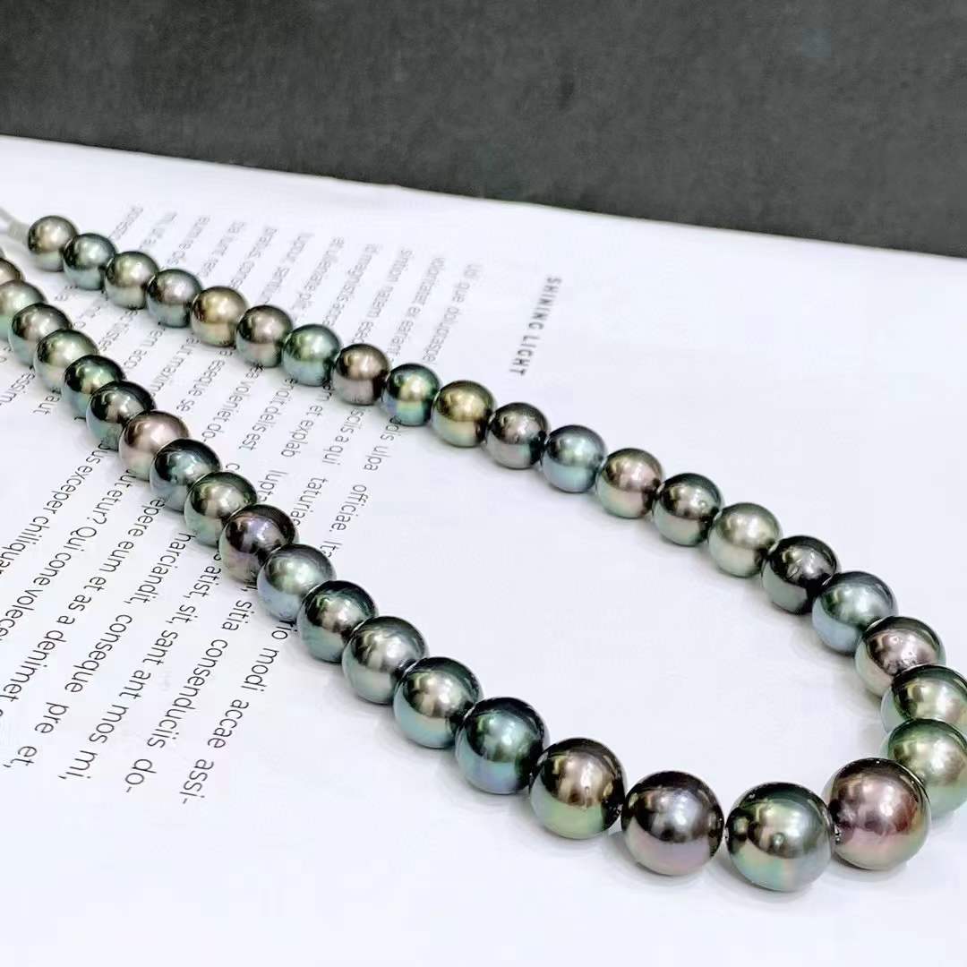 Custom Tahitian pearl necklace Peacock green Tahitian pearls jewelry